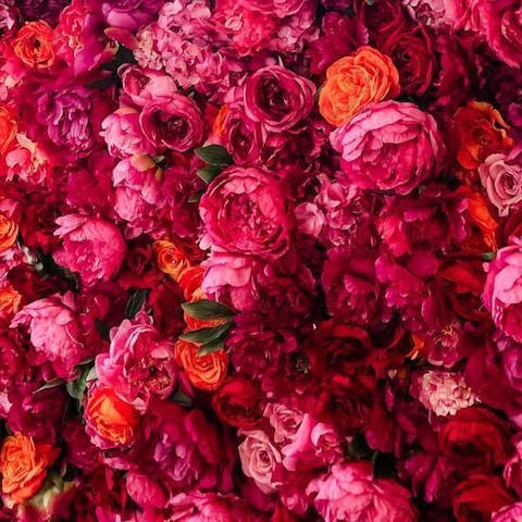 Flowers Delivered Tomorrow with FloraQueen: Bringing Joy to Every Occasion