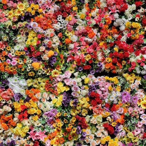 How to Order Flowers to Italy: A Comprehensive Guide with FloraQueen