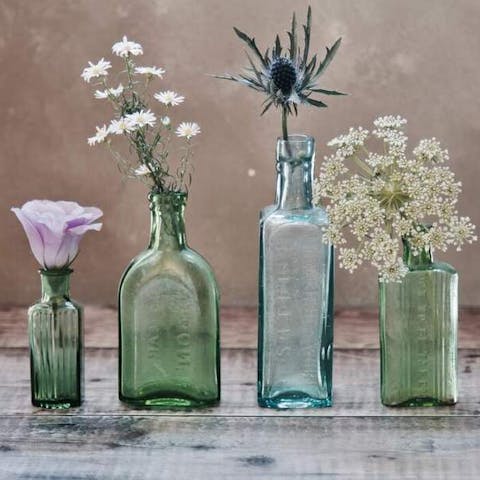 How To Clean Glass Vases