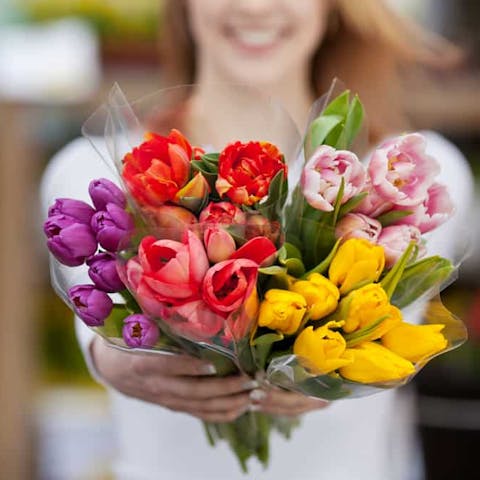 Buy a Flower Gift for Your Close Friends